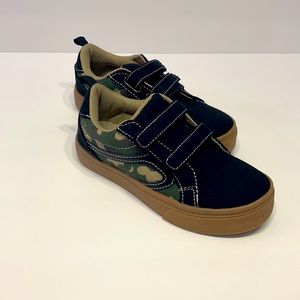 MEMORY FOAM Wonder Nation kids shoes SIZE 12